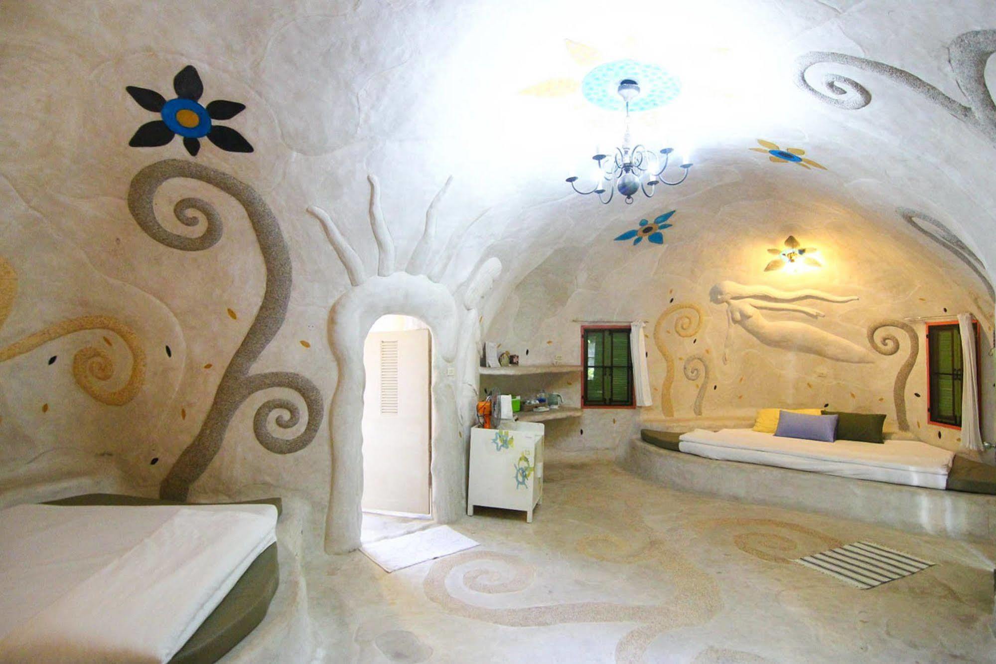Отель Naidee Sculptured Huts Хуа Хин Экстерьер фото